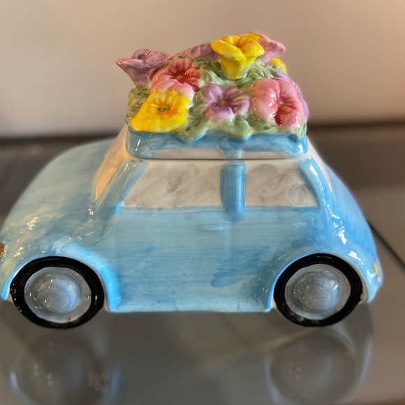 Vtg Maxcera Cookie Jar Volkswagen Beetle VW Bug Car Blue Ceramic Spring Flowers - Picture 2 of 7